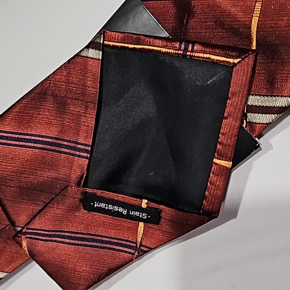 Van Heusen Men's Silk Tie 👔 - Picture 6 of 6